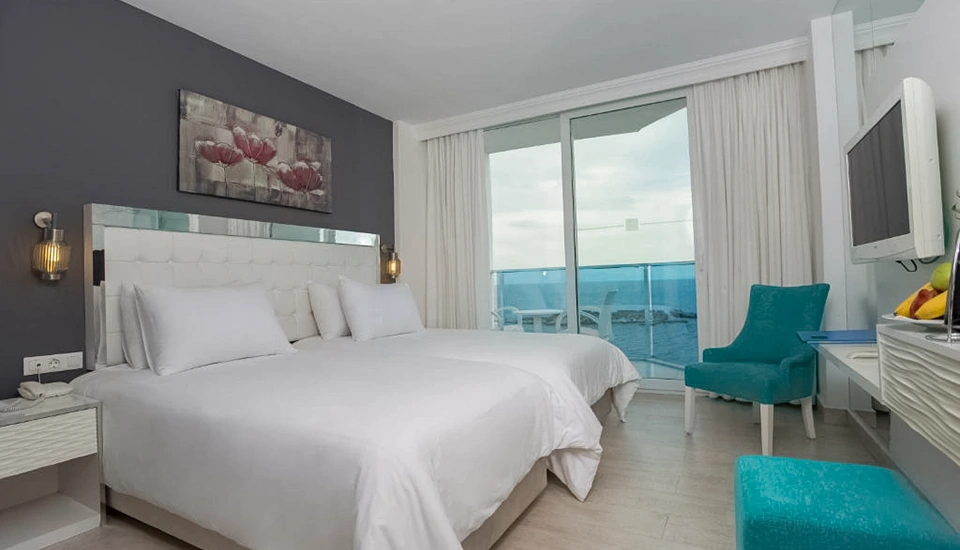 هتل له بلو کوش آداسی